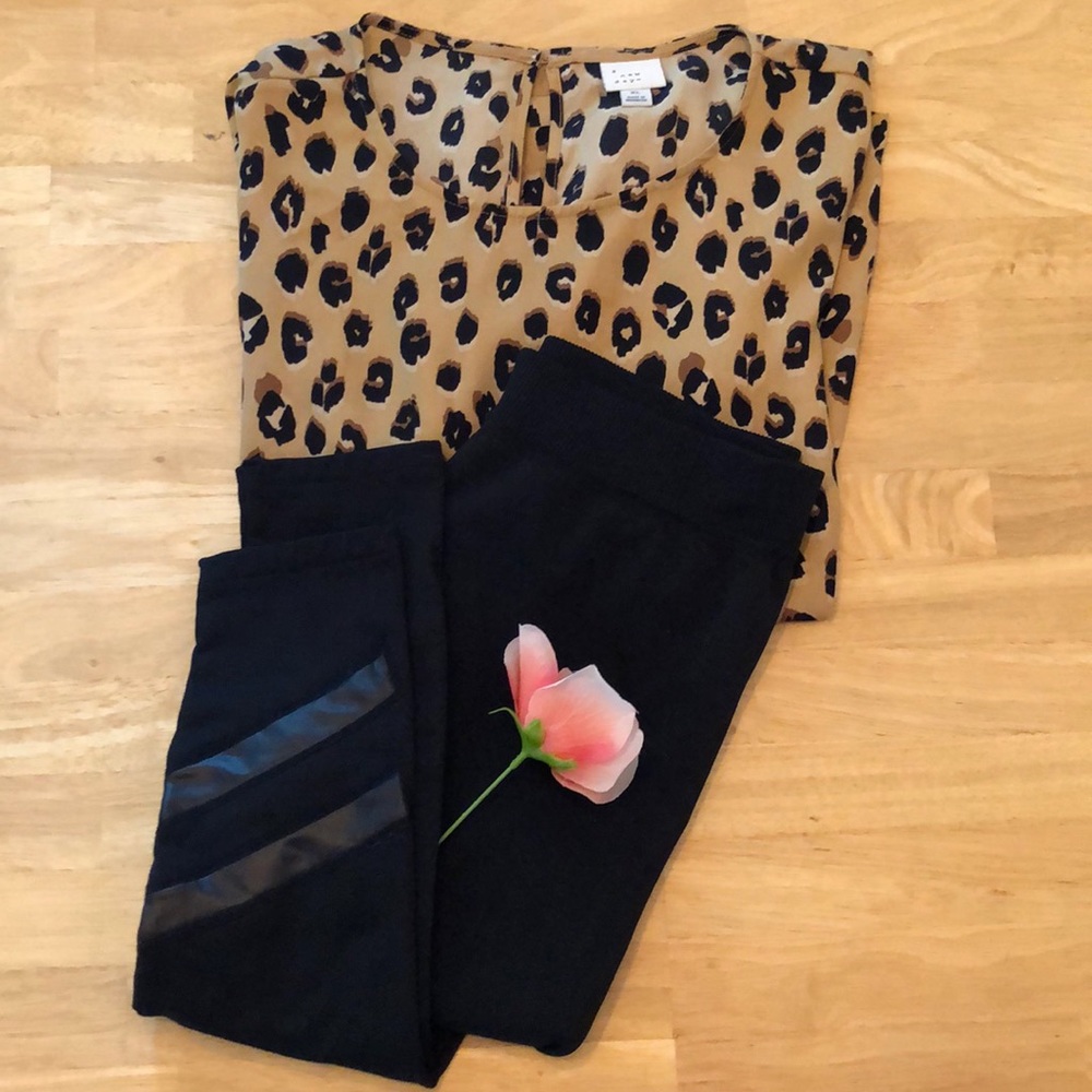 Love Charm Leggings in L/XL